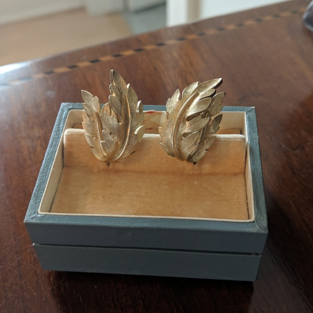 Trifari Clip on Earrings
